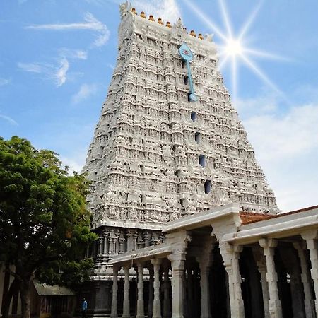 Thiruchendur Stayz Vairavel Residency Tiruchchendūr Εξωτερικό φωτογραφία