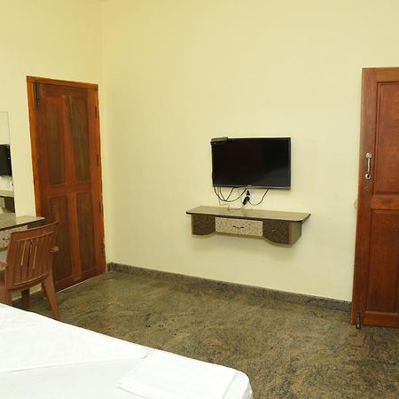 Thiruchendur Stayz Vairavel Residency Tiruchchendūr Εξωτερικό φωτογραφία