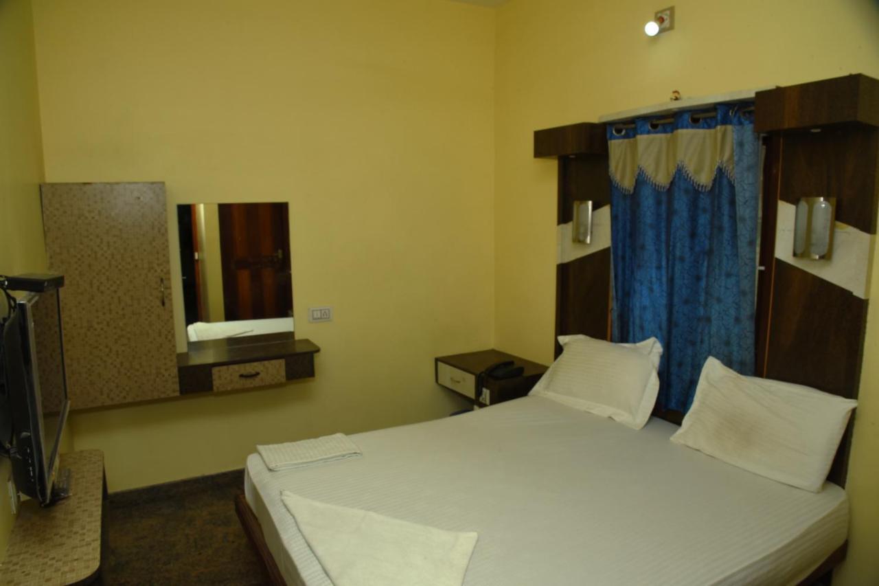 Thiruchendur Stayz Vairavel Residency Tiruchchendūr Εξωτερικό φωτογραφία