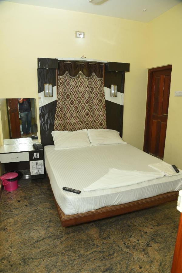 Thiruchendur Stayz Vairavel Residency Tiruchchendūr Εξωτερικό φωτογραφία